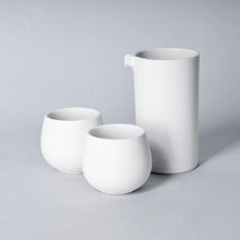 Load image into Gallery viewer, LOVERAMICS BREWERS SET - SPECIALTY JUG + 2 TASTING CUPS
