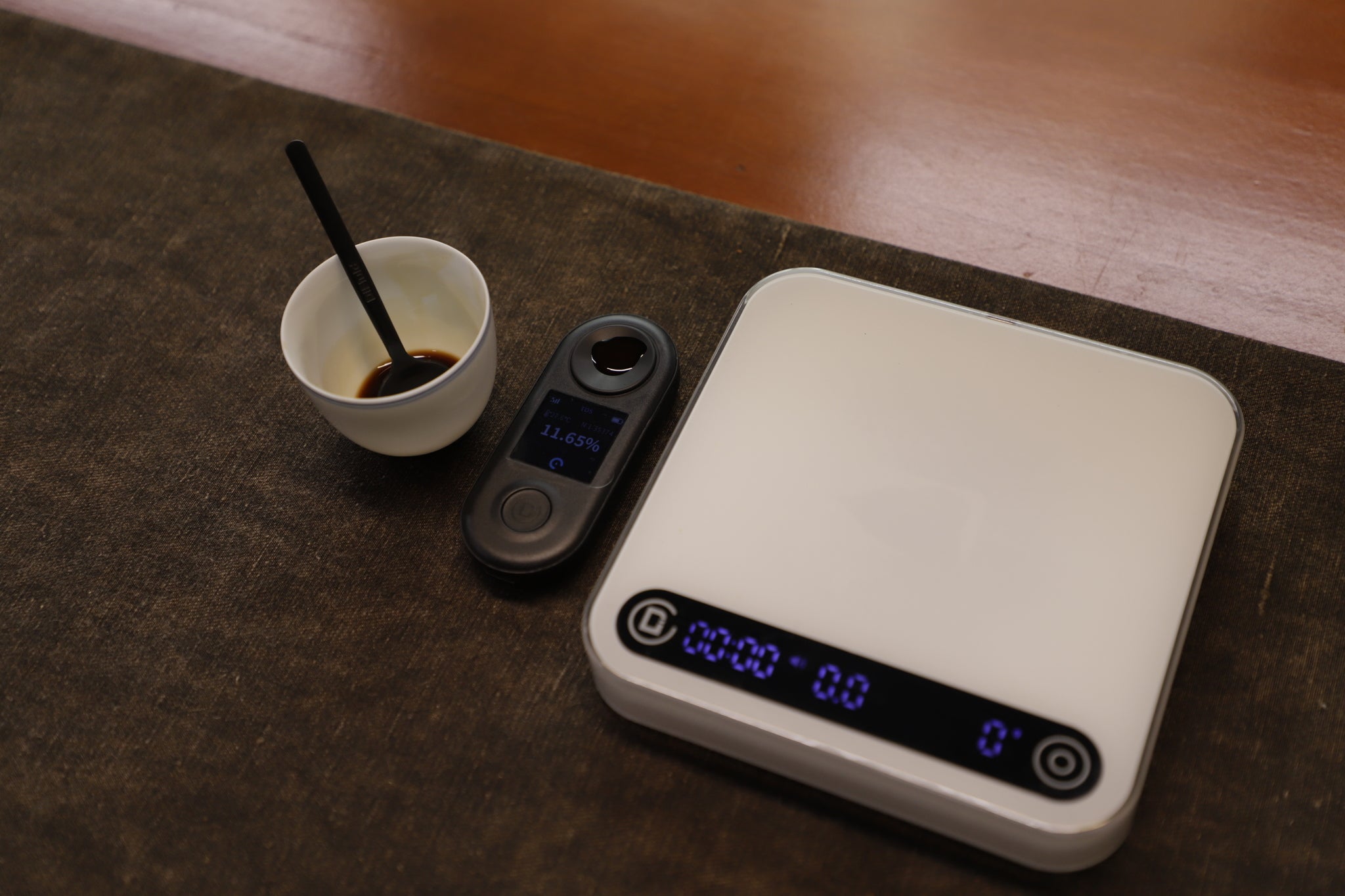 R2 EXTRACT DiFluid - Coffee TDS Refractometer – Vulcan Coffee Roastery